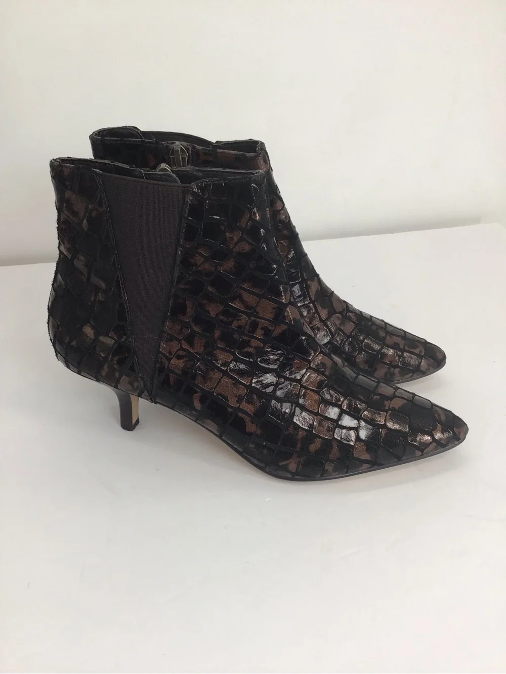 Donald J Pliner Geeo Croc-Embossed Leather Metallic Bronze Ankle Boot Size 6.5